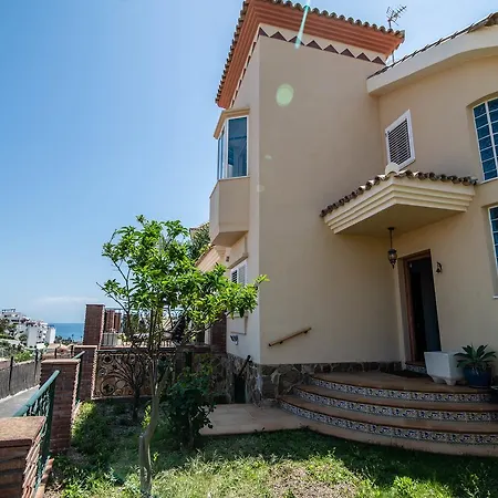 Villa Ample At Coast