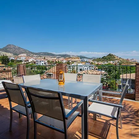Villa Ample At Coast Benalmádena