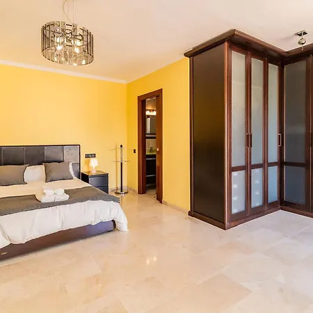Ample At Coast