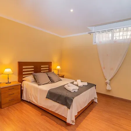 Ample At Coast Villa *